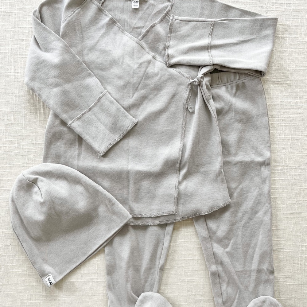 Zaikamoya baby boy organic cotton kimono top, pant, and hat set in gray